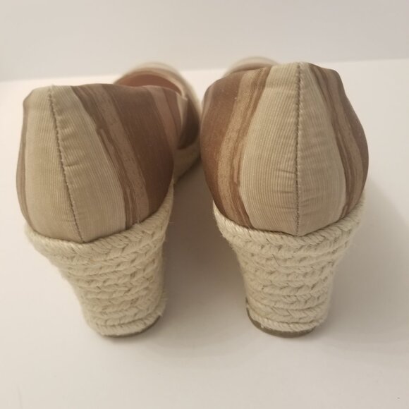 Soft Style Beige and Tan Stripe Espadrille Wedge Size 8.5W NWOT - Picture 5 of 6